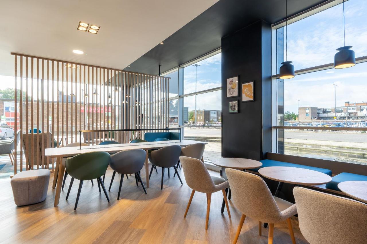 Holiday Inn Stevenage By Ihg Luaran gambar