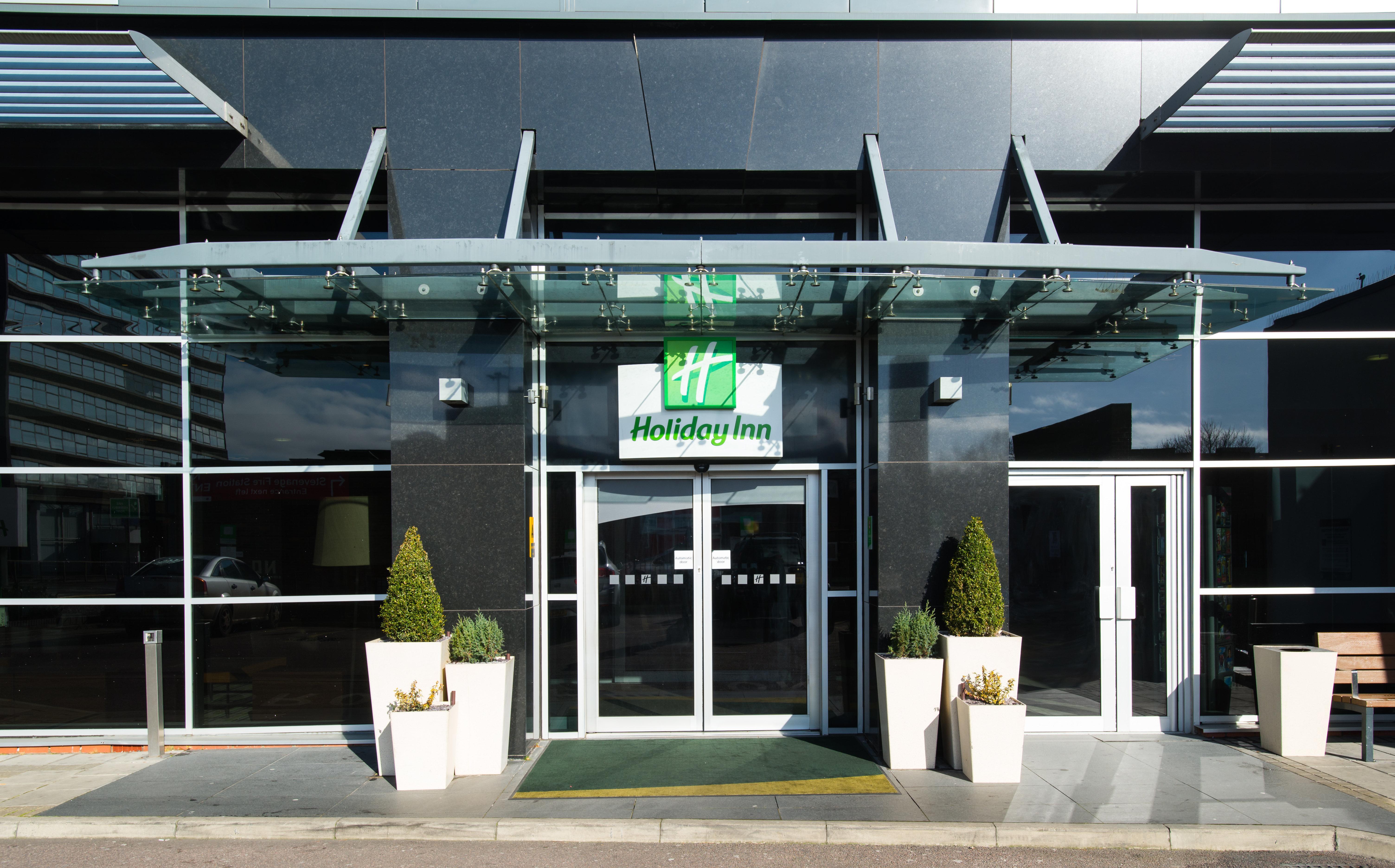 Holiday Inn Stevenage By Ihg Luaran gambar
